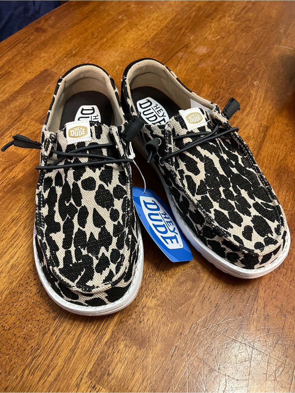 Hey Dude Women’s Wendy Leopard Sparkle Tan - Size 9